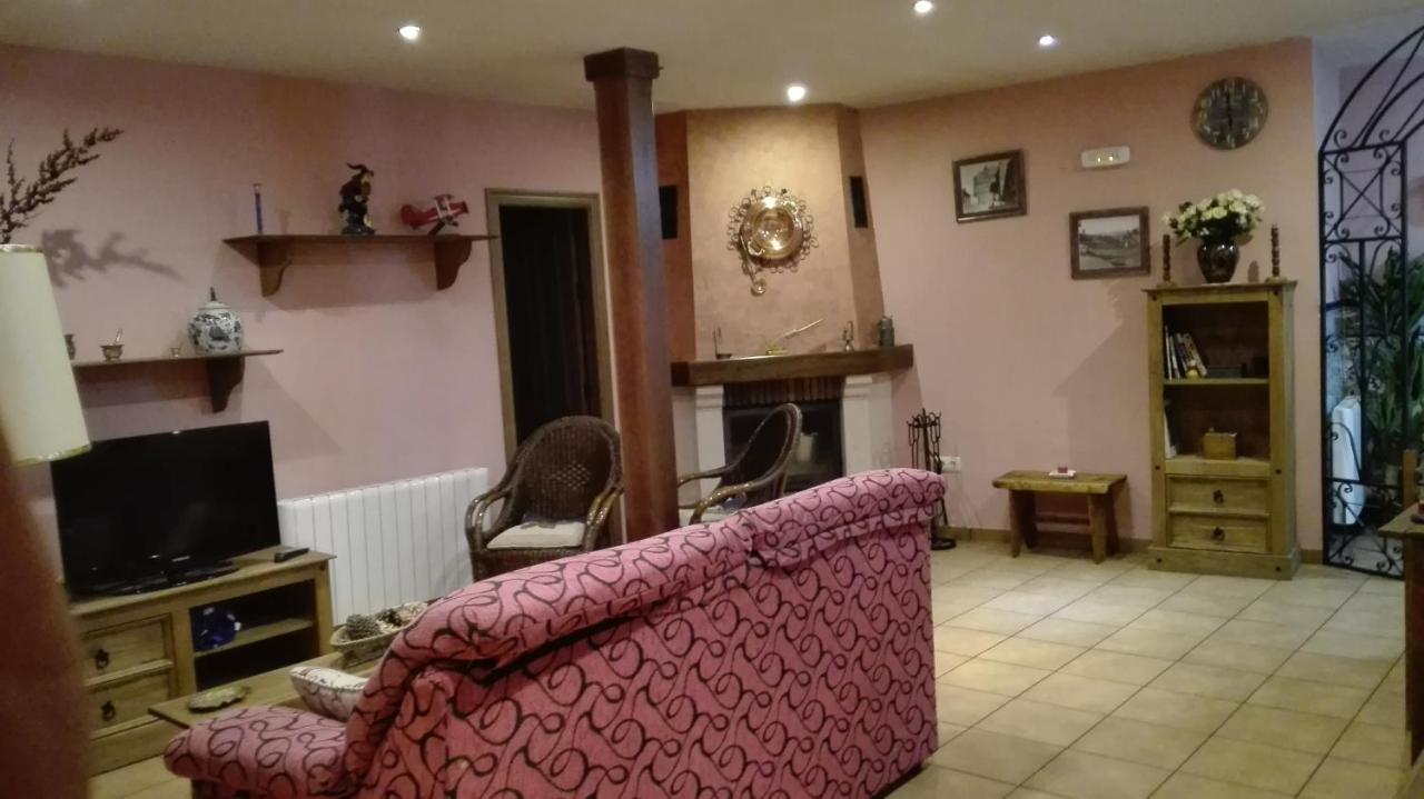 La Casa Madrona Leilighet Villacastín Eksteriør bilde